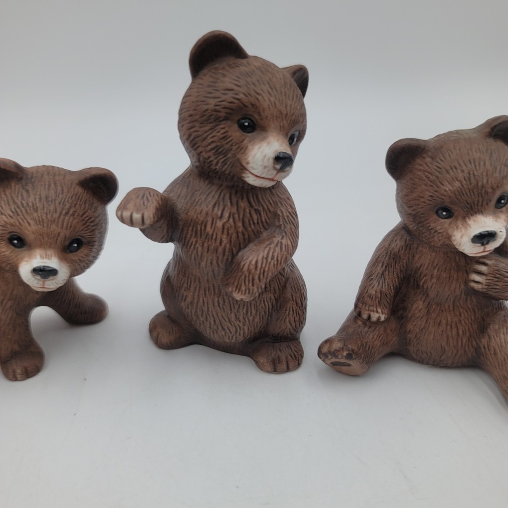 Vintage H&G Brown Bear Cub Figurines Set of 3 Ceramic Woodland Decor 1414 - Picture 3 of 5